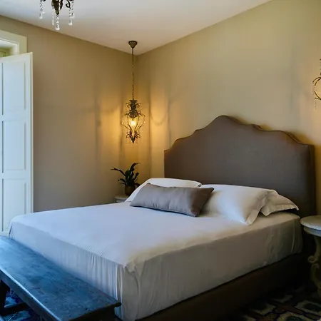 Gialisa B&B 4*