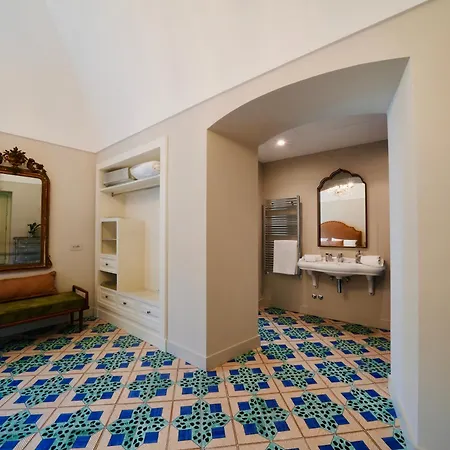 Gialisa B&B 4*