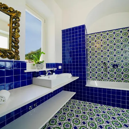 Gialisa B&B 4*