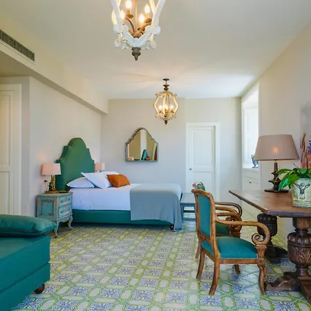 Oda ve Kahvaltı Gialisa 4*